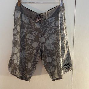 mens quicksilver board shorts!
